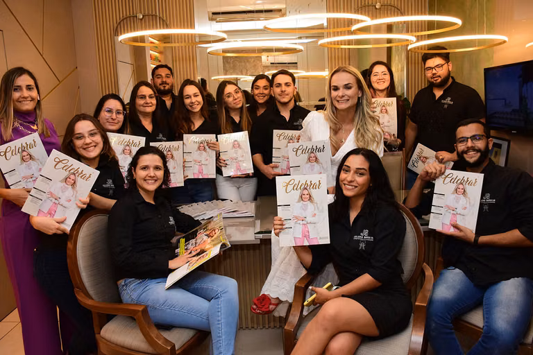 Juliana Saraiva recebe a 22ª edição da Revista Celebrar – foto 43