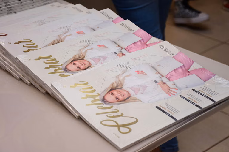 Juliana Saraiva recebe a 22ª edição da Revista Celebrar – foto 49