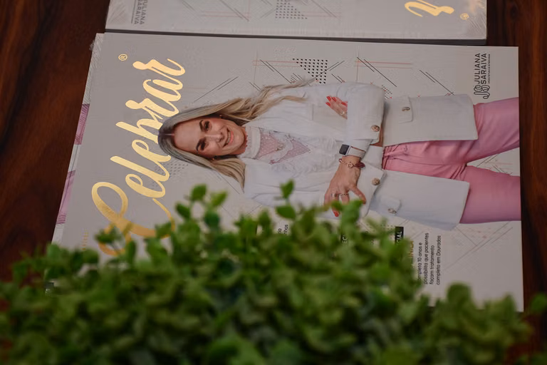 Juliana Saraiva recebe a 22ª edição da Revista Celebrar – foto 67