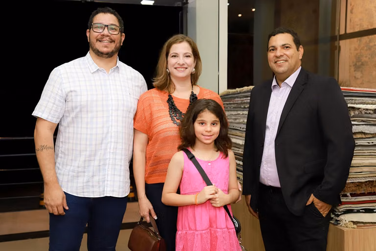 Inauguração Bazar Irã Tapetes Dourados – foto 23