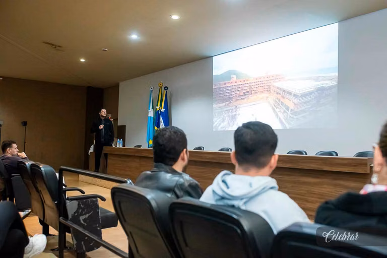 UNIGRAN DECOR -  palestra “Empreendedorismo na Arquitetura” Do arquiteto Júlio Carlos Cervo de David – foto 12