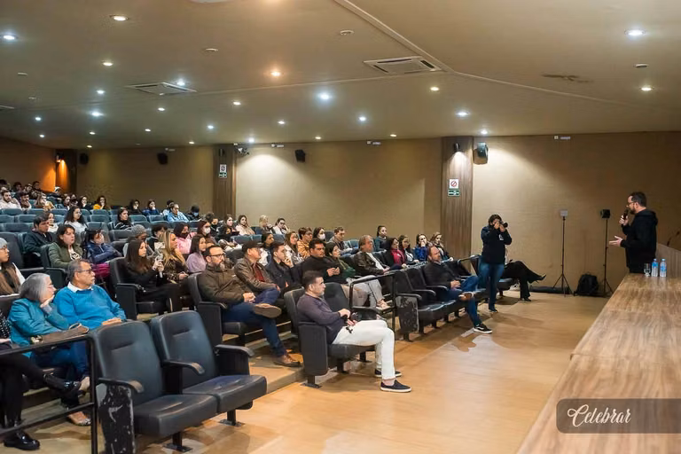 UNIGRAN DECOR -  palestra “Empreendedorismo na Arquitetura” Do arquiteto Júlio Carlos Cervo de David – foto 13