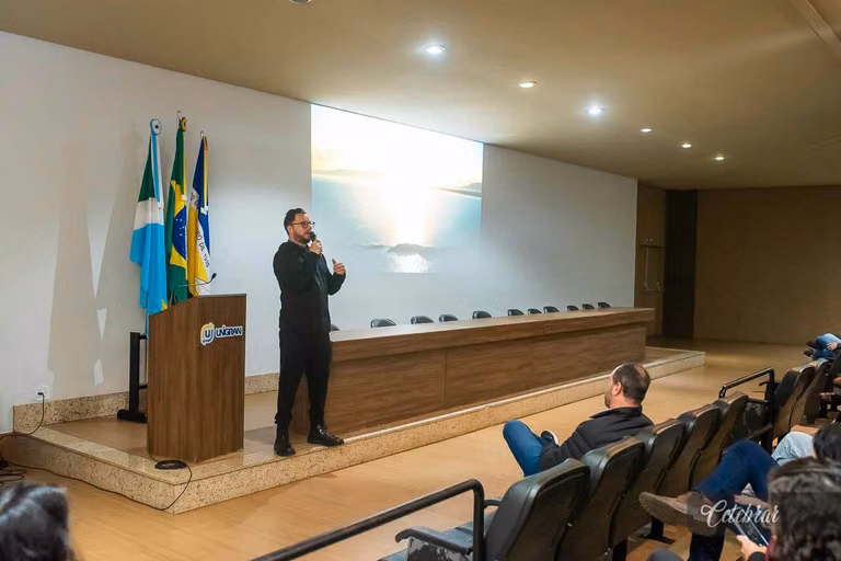 UNIGRAN DECOR -  palestra “Empreendedorismo na Arquitetura” Do arquiteto Júlio Carlos Cervo de David – foto 20