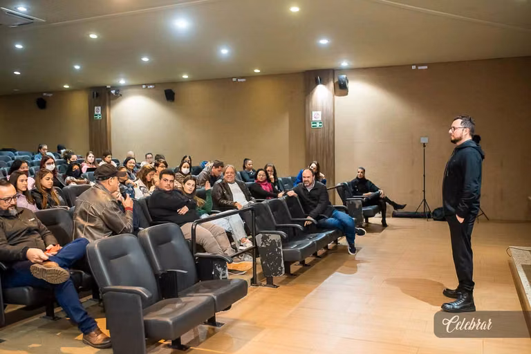 UNIGRAN DECOR -  palestra “Empreendedorismo na Arquitetura” Do arquiteto Júlio Carlos Cervo de David – foto 38