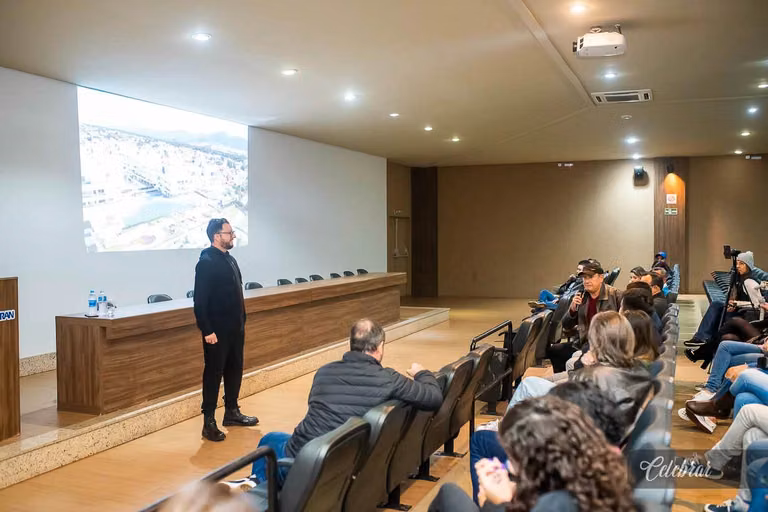 UNIGRAN DECOR -  palestra “Empreendedorismo na Arquitetura” Do arquiteto Júlio Carlos Cervo de David – foto 39