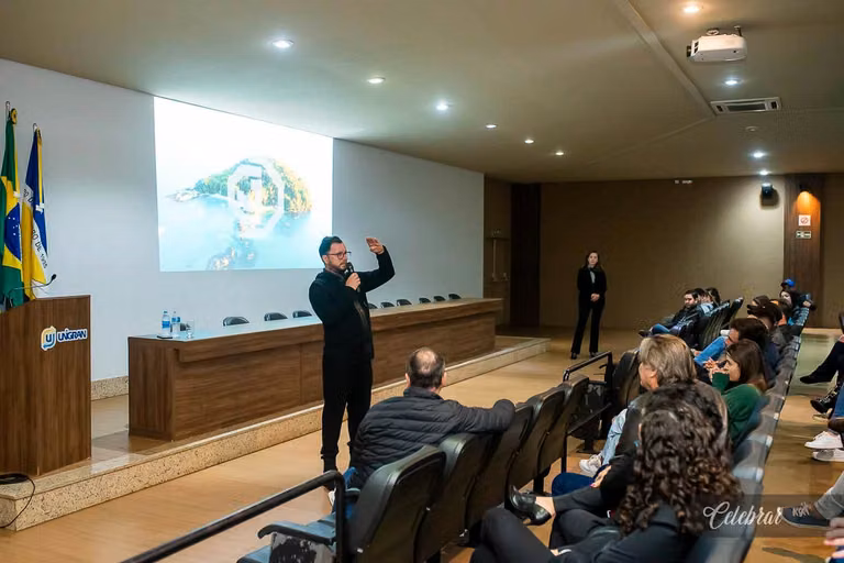 UNIGRAN DECOR -  palestra “Empreendedorismo na Arquitetura” Do arquiteto Júlio Carlos Cervo de David – foto 41