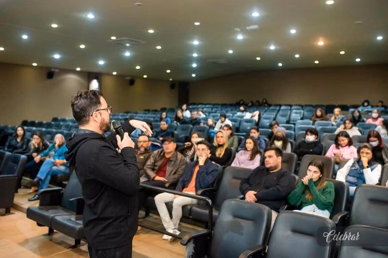 UNIGRAN DECOR -  palestra “Empreendedorismo na Arquitetura” Do arquiteto Júlio Carlos Cervo de David – foto 42