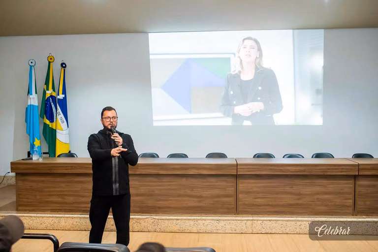 UNIGRAN DECOR -  palestra “Empreendedorismo na Arquitetura” Do arquiteto Júlio Carlos Cervo de David – foto 48