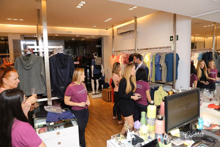 LANÇAMENTO dA coleção V23 Track&Field dourados – foto 138