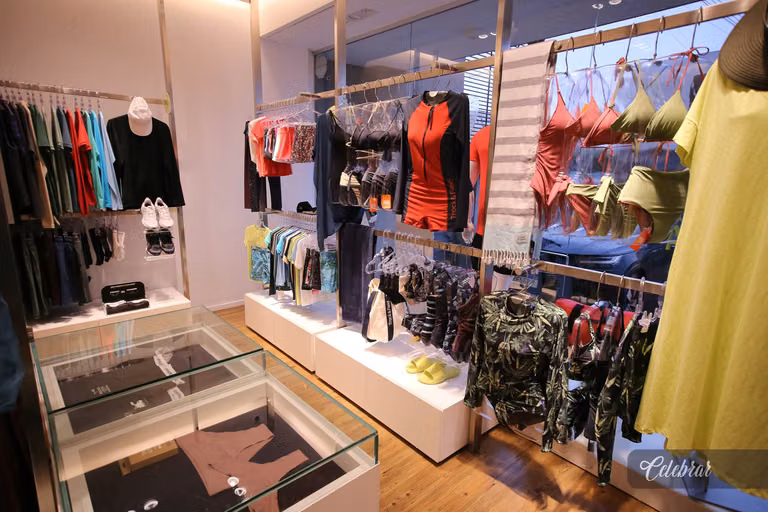 LANÇAMENTO dA coleção V23 Track&Field dourados – foto 16