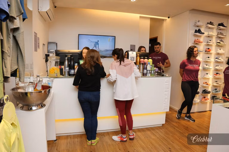 LANÇAMENTO dA coleção V23 Track&Field dourados – foto 86