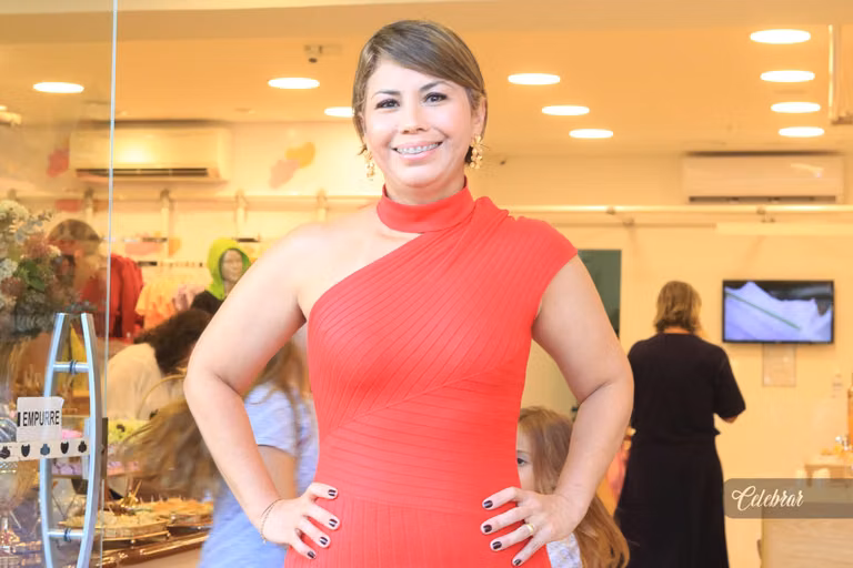 coquetel de lançamento lilica e tigor dourados – foto 101