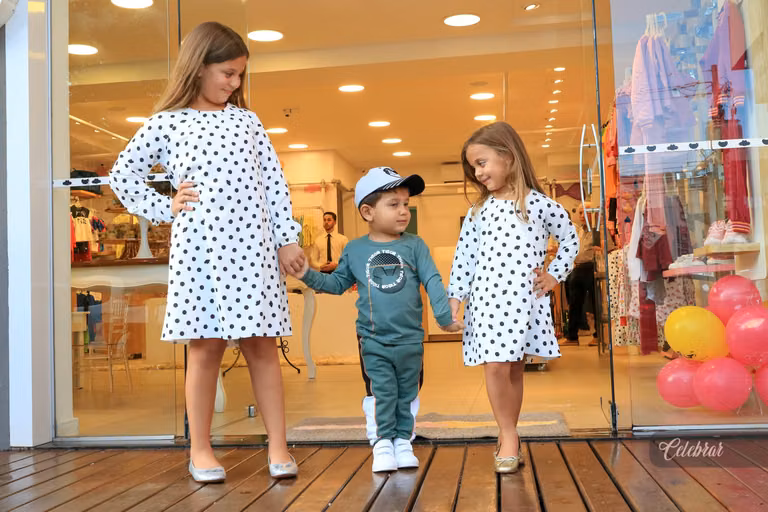coquetel de lançamento lilica e tigor dourados – foto 11