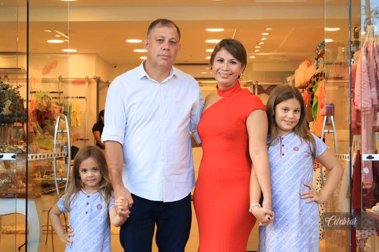 coquetel de lançamento lilica e tigor dourados – foto 111