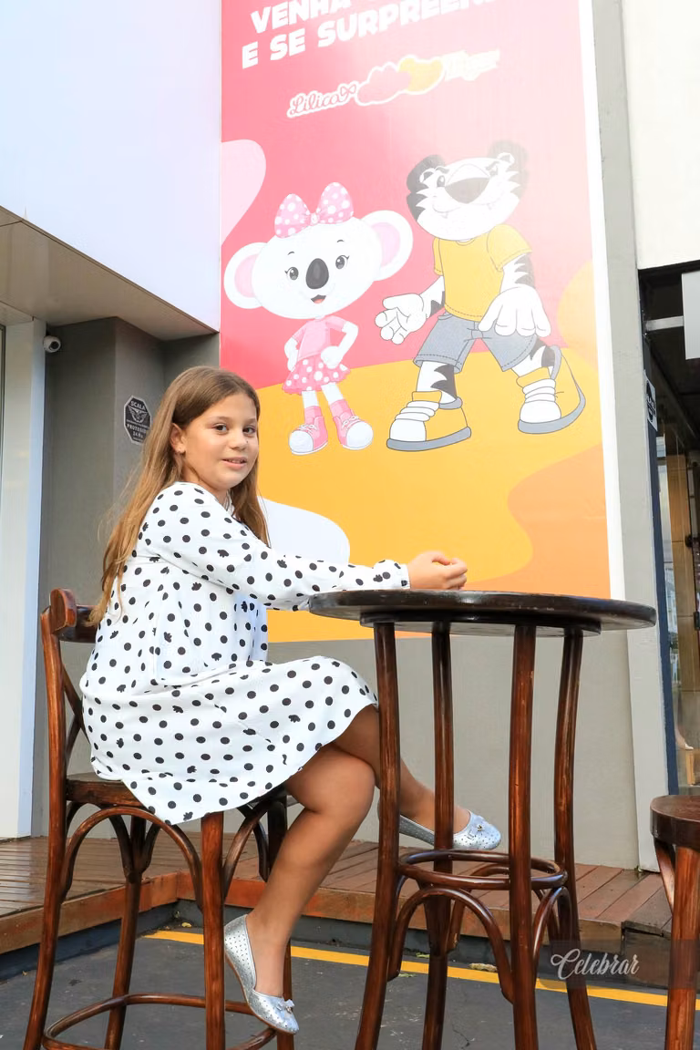 coquetel de lançamento lilica e tigor dourados – foto 13