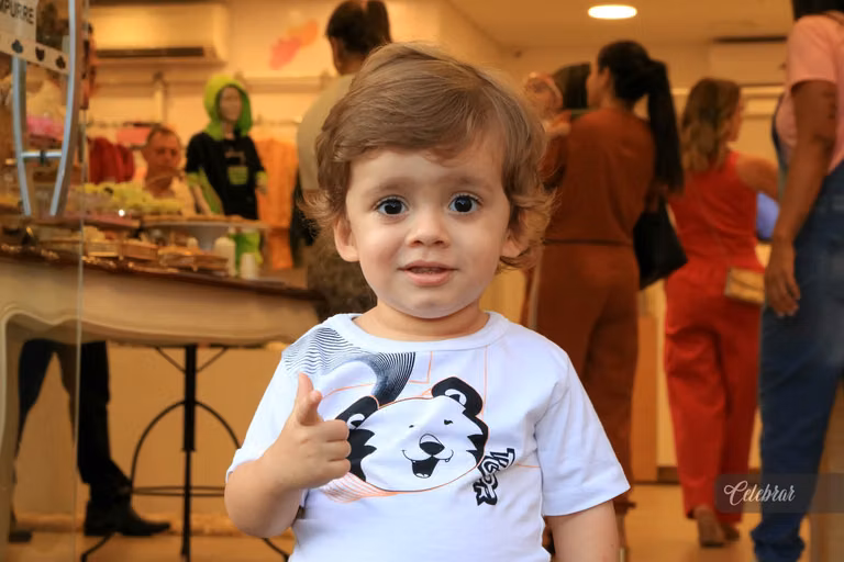 coquetel de lançamento lilica e tigor dourados – foto 17