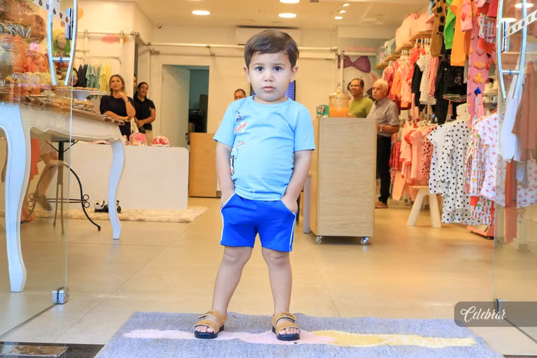 coquetel de lançamento lilica e tigor dourados – foto 2