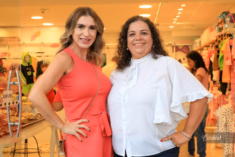 coquetel de lançamento lilica e tigor dourados – foto 22