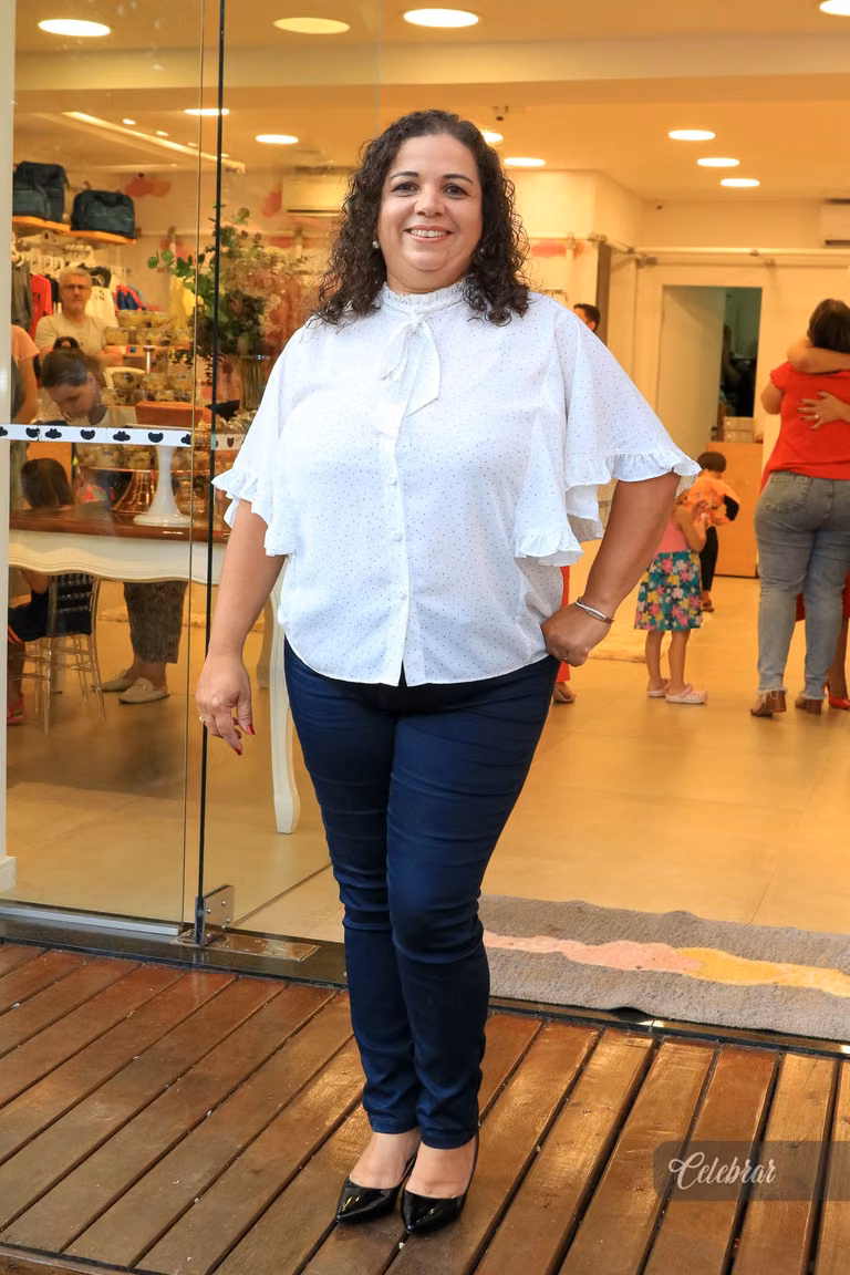 coquetel de lançamento lilica e tigor dourados – foto 24