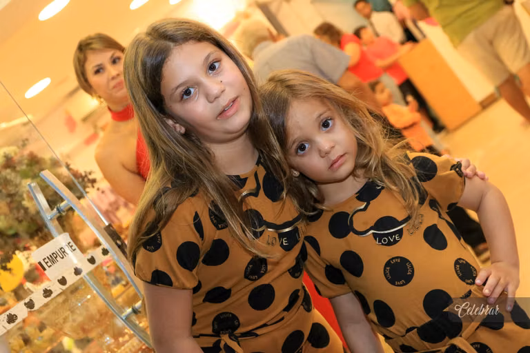 coquetel de lançamento lilica e tigor dourados – foto 58