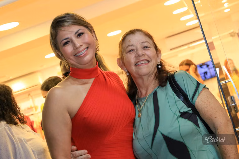 coquetel de lançamento lilica e tigor dourados – foto 71