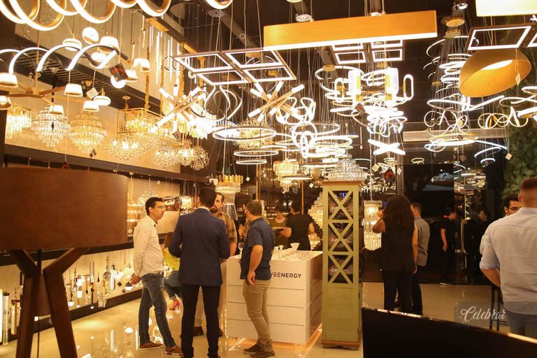 INAUGURAÇÃO CASA DO LED dourados – foto 9