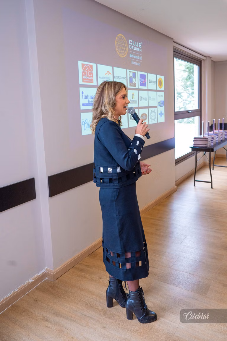 Lançamento club design - palestra com álvaro guillermo – foto 40