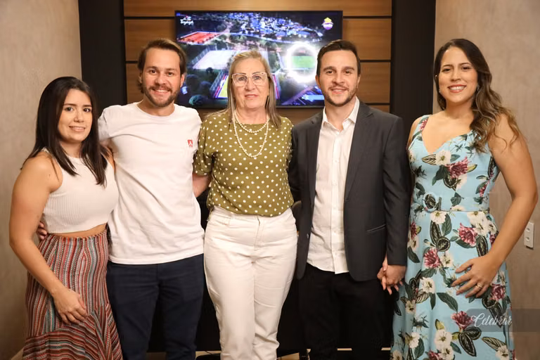 Reinauguração mude imóveis – foto 193