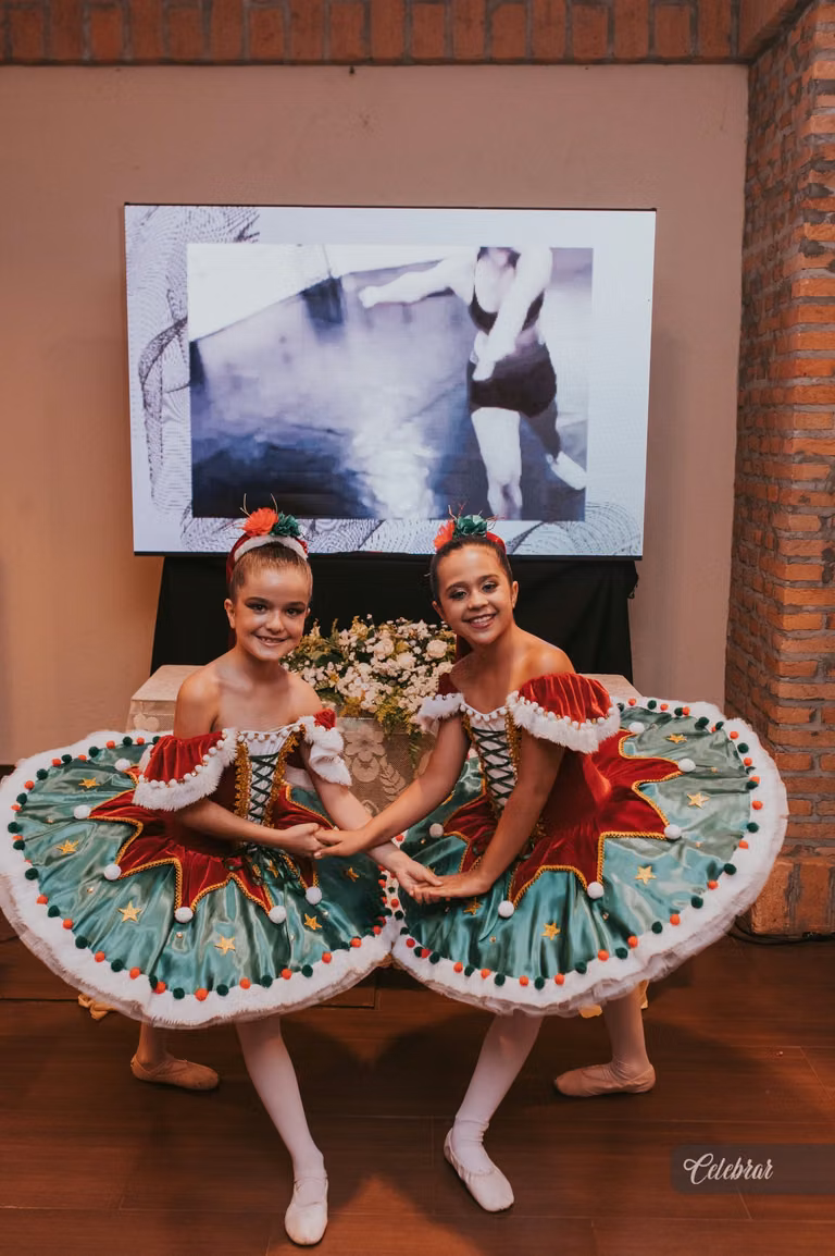 Dançando a Magia do Natal por academia de dança maria ester – foto 208