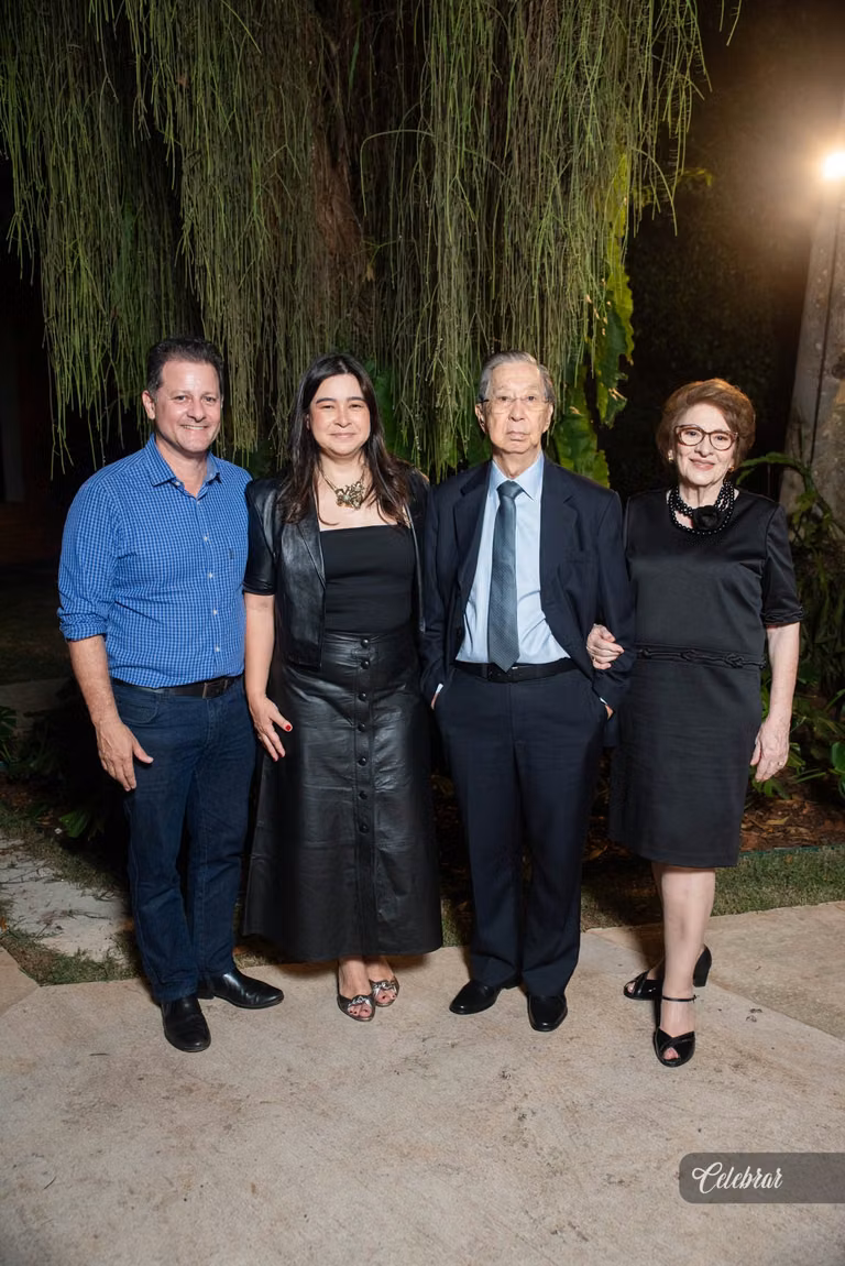 Lançamento do livRO “MINHA HISTÓRIA EM DOURADOS” – foto 160