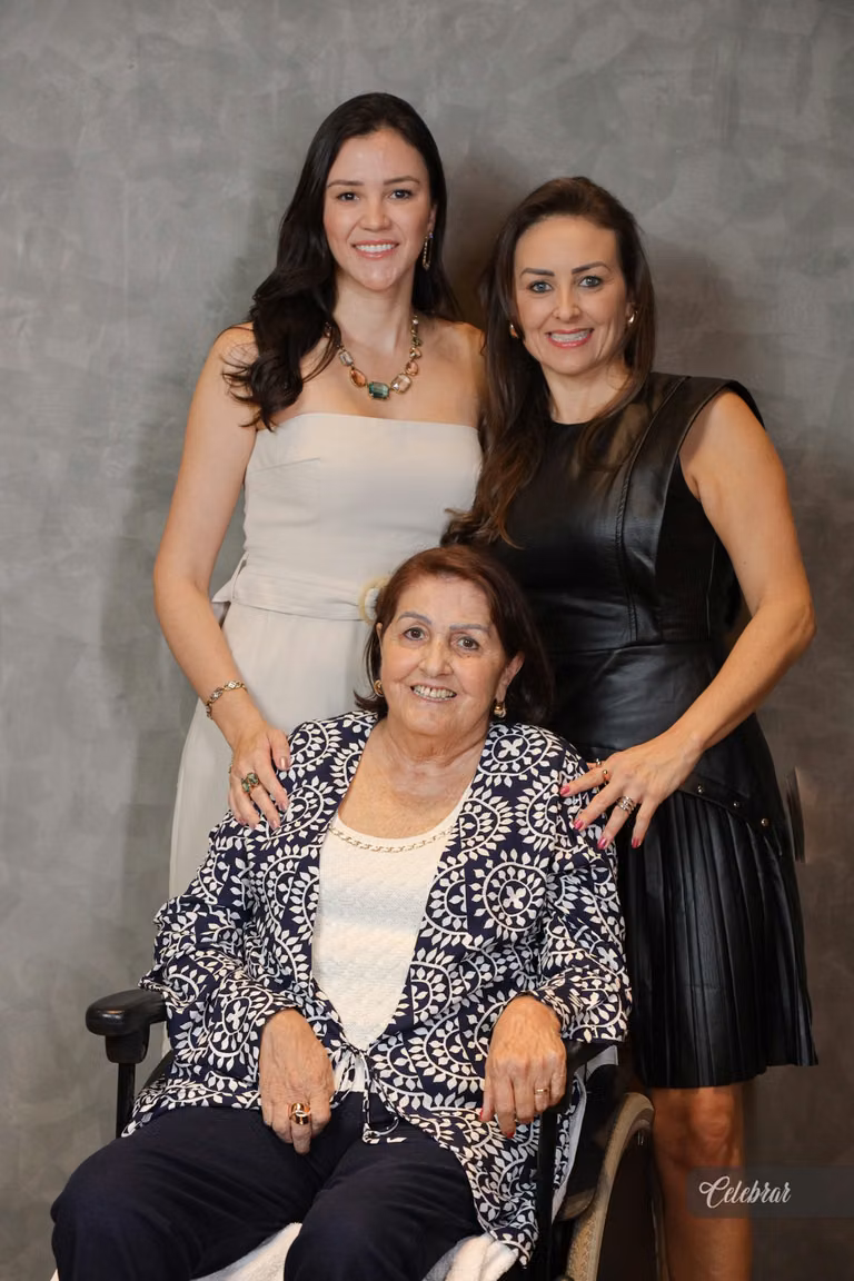 Loja lehan e carla vargas organizam evento especial de dia das mães – foto 30