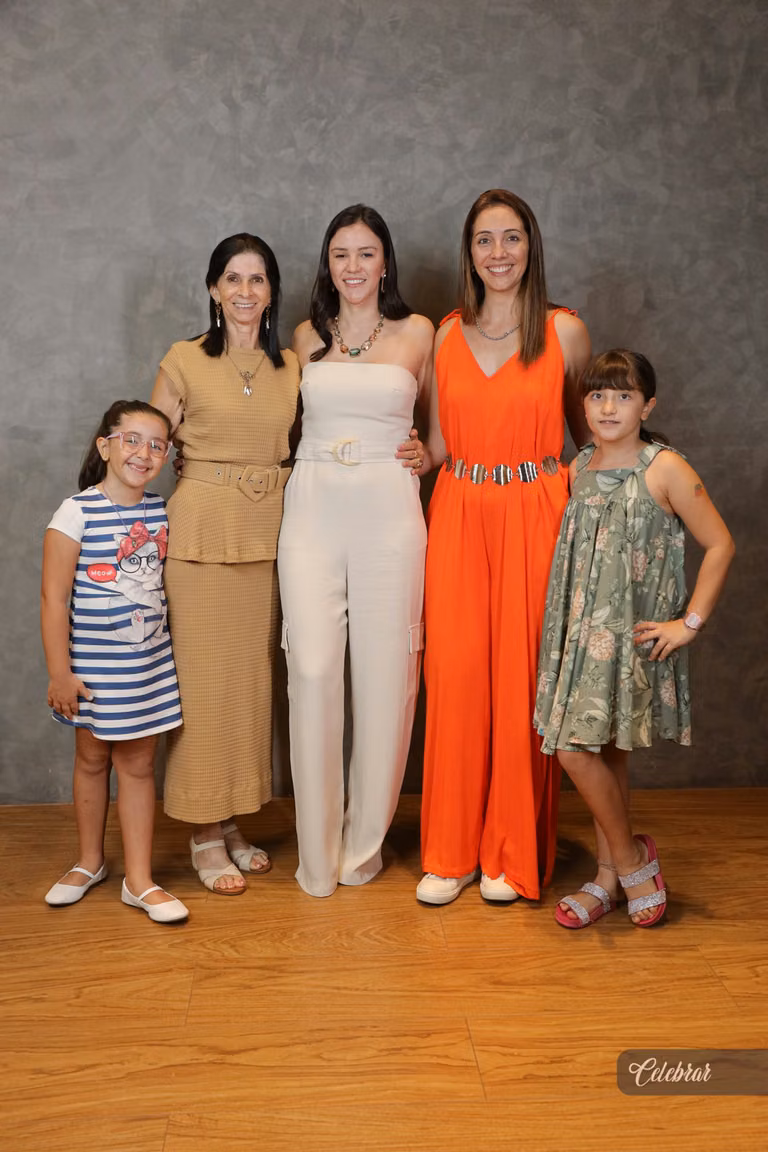 Loja lehan e carla vargas organizam evento especial de dia das mães – foto 42