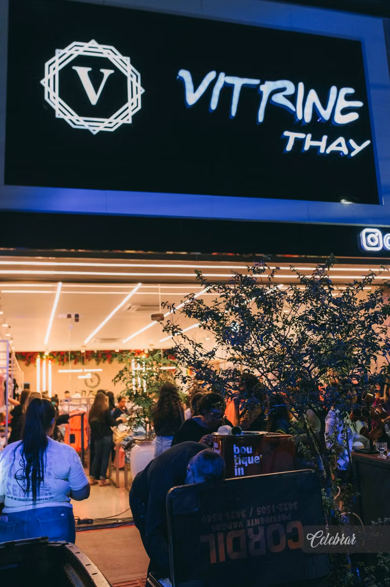 Inauguração vitrine thay – foto 29