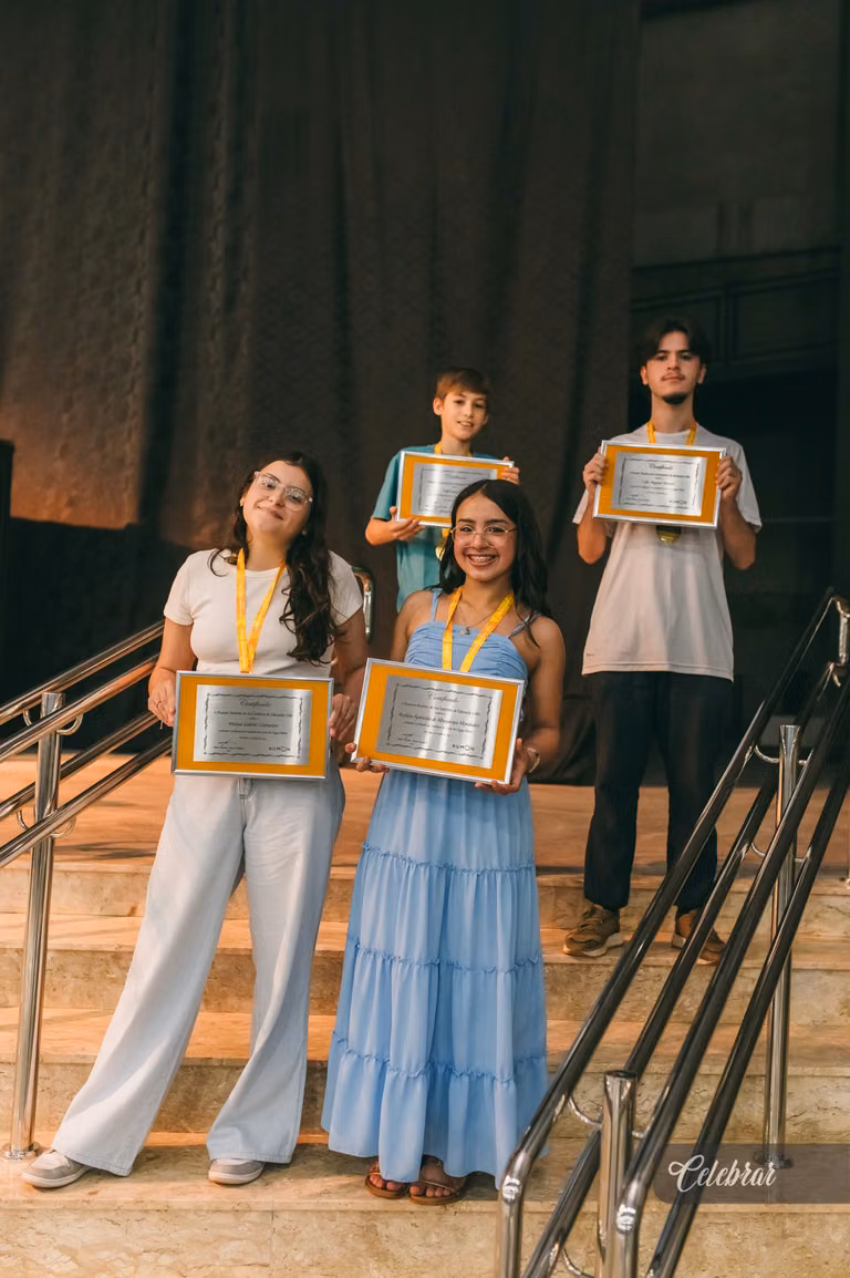Celebração Brilhante: homenagem aos alunos adiantados do Kumon Unidade Progresso – foto 85