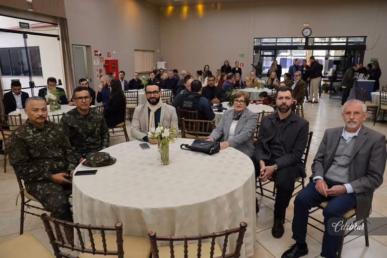 ACED realiza café da manhã especial e lança livro em comemoração aos seus 80 anos – foto 55