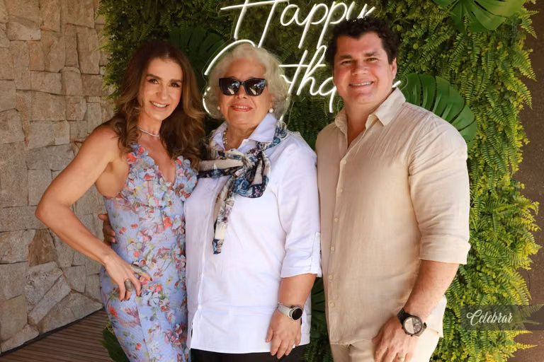 Cristiano Almeida comemora seus 38 anos em um almoço surpresa com amigos e parceiros – foto 114