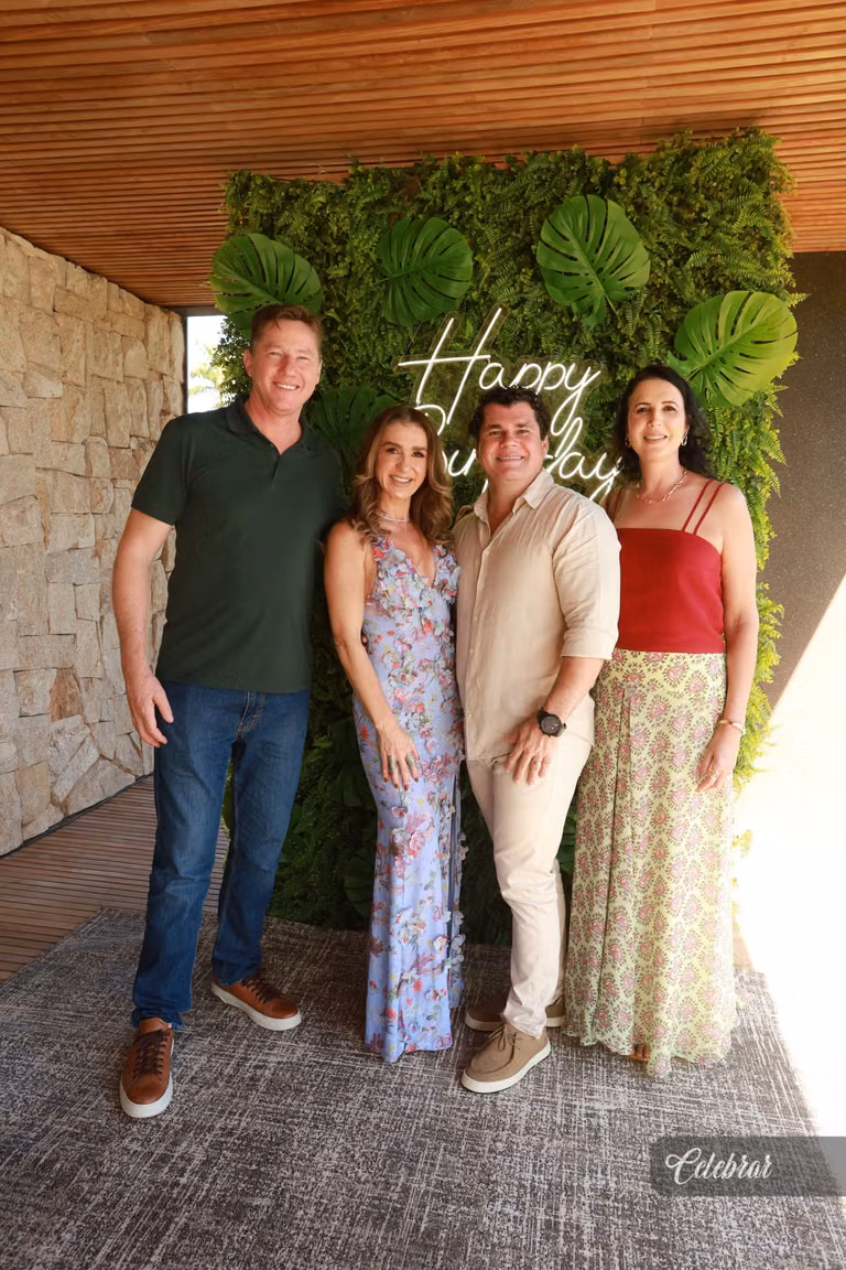 Cristiano Almeida comemora seus 38 anos em um almoço surpresa com amigos e parceiros – foto 126