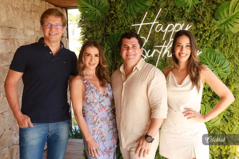 Cristiano Almeida comemora seus 38 anos em um almoço surpresa com amigos e parceiros – foto 178