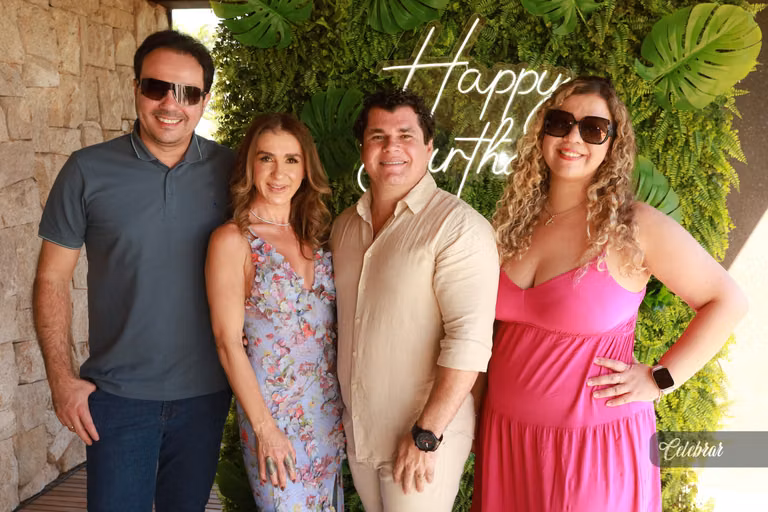 Cristiano Almeida comemora seus 38 anos em um almoço surpresa com amigos e parceiros – foto 180