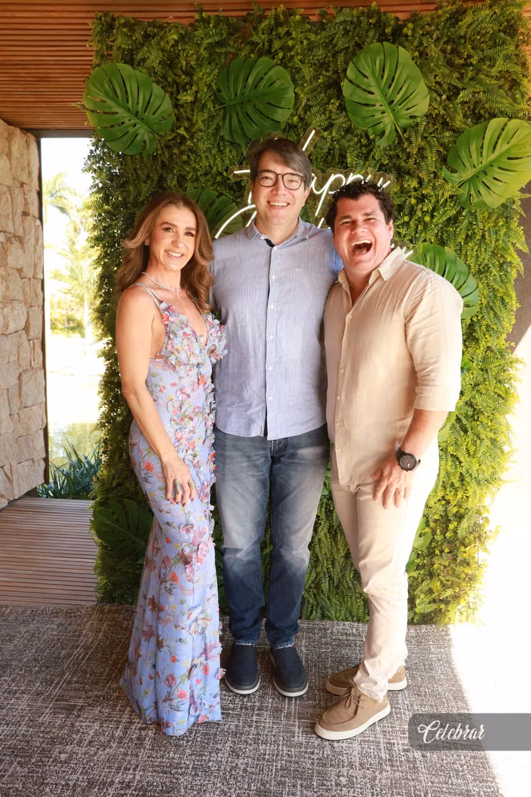 Cristiano Almeida comemora seus 38 anos em um almoço surpresa com amigos e parceiros – foto 184