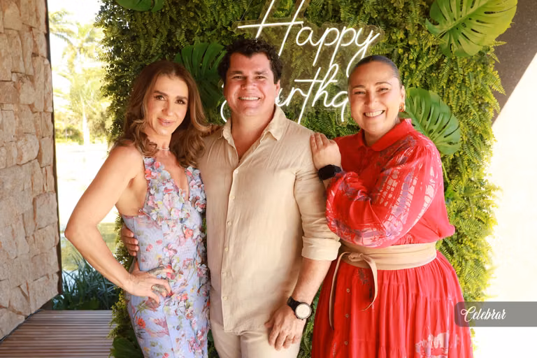 Cristiano Almeida comemora seus 38 anos em um almoço surpresa com amigos e parceiros – foto 195