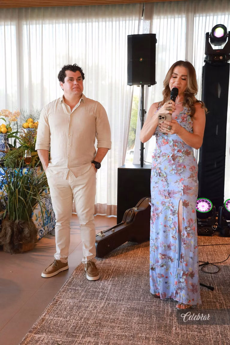 Cristiano Almeida comemora seus 38 anos em um almoço surpresa com amigos e parceiros – foto 241