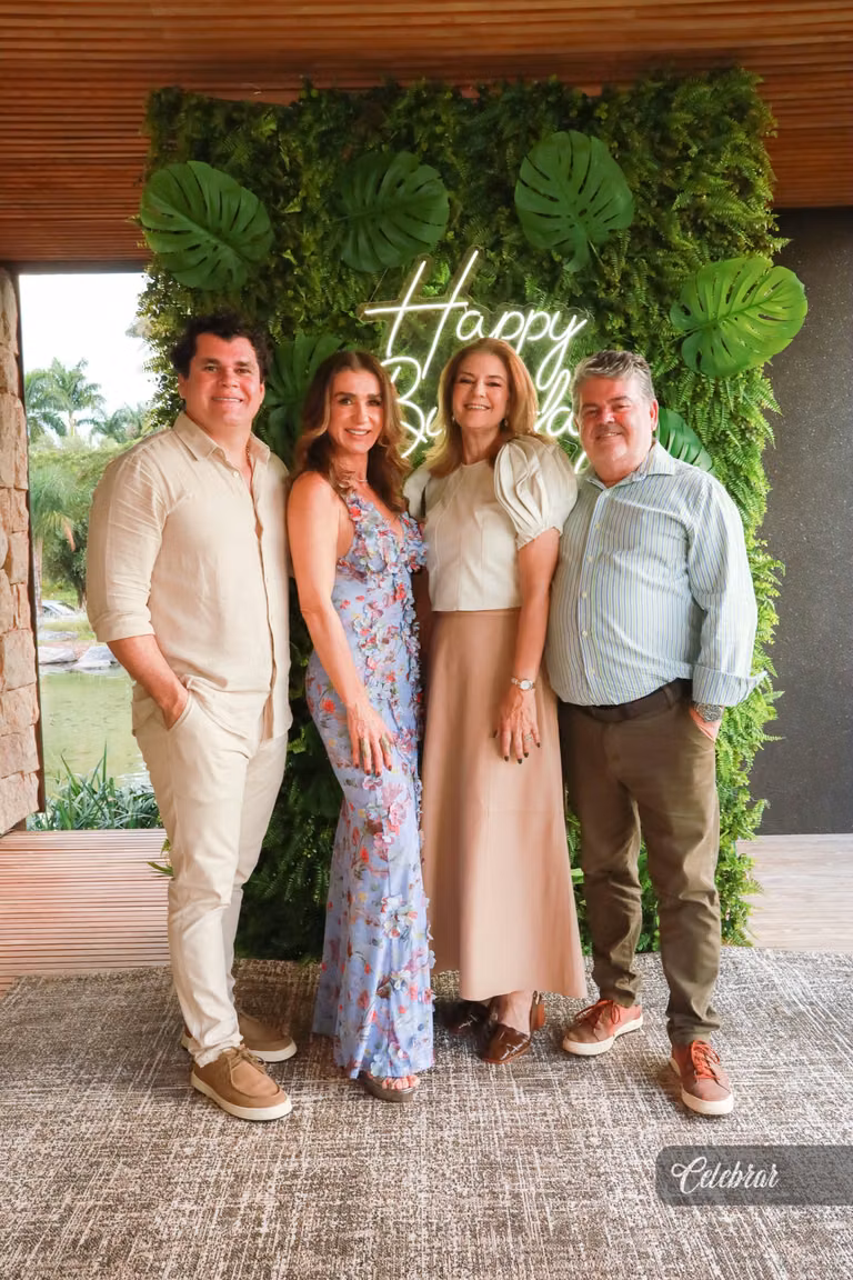 Cristiano Almeida comemora seus 38 anos em um almoço surpresa com amigos e parceiros – foto 258