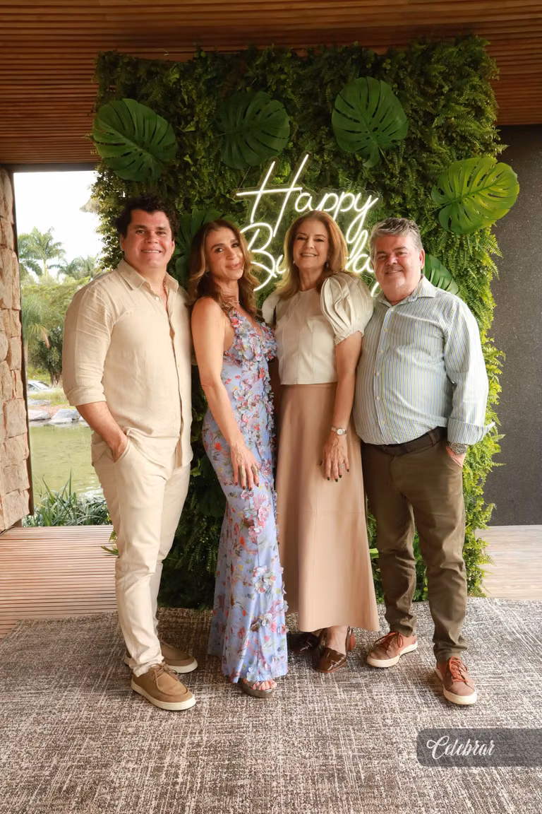 Cristiano Almeida comemora seus 38 anos em um almoço surpresa com amigos e parceiros – foto 259