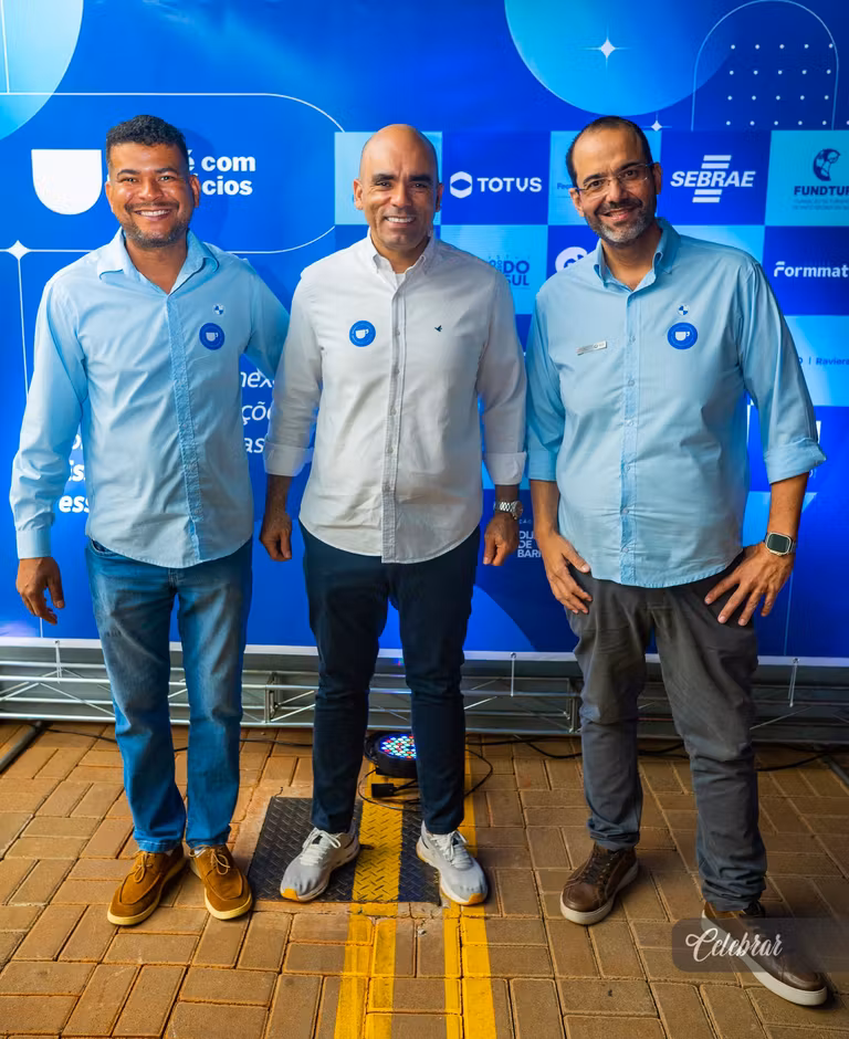 Networking e inspiração marcam a 2ª edição do Café com Negócios com o tema “Liderança que Gera Resultados” – foto 58