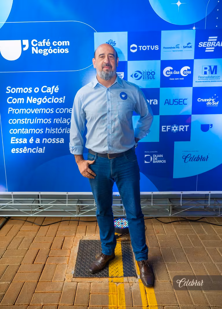 Networking e inspiração marcam a 2ª edição do Café com Negócios com o tema “Liderança que Gera Resultados” – foto 73