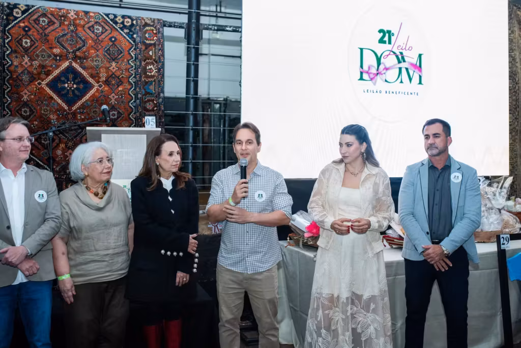 Tradicional leilão “LeiloDom” arrecada R$ 272 mil para projetos sociais