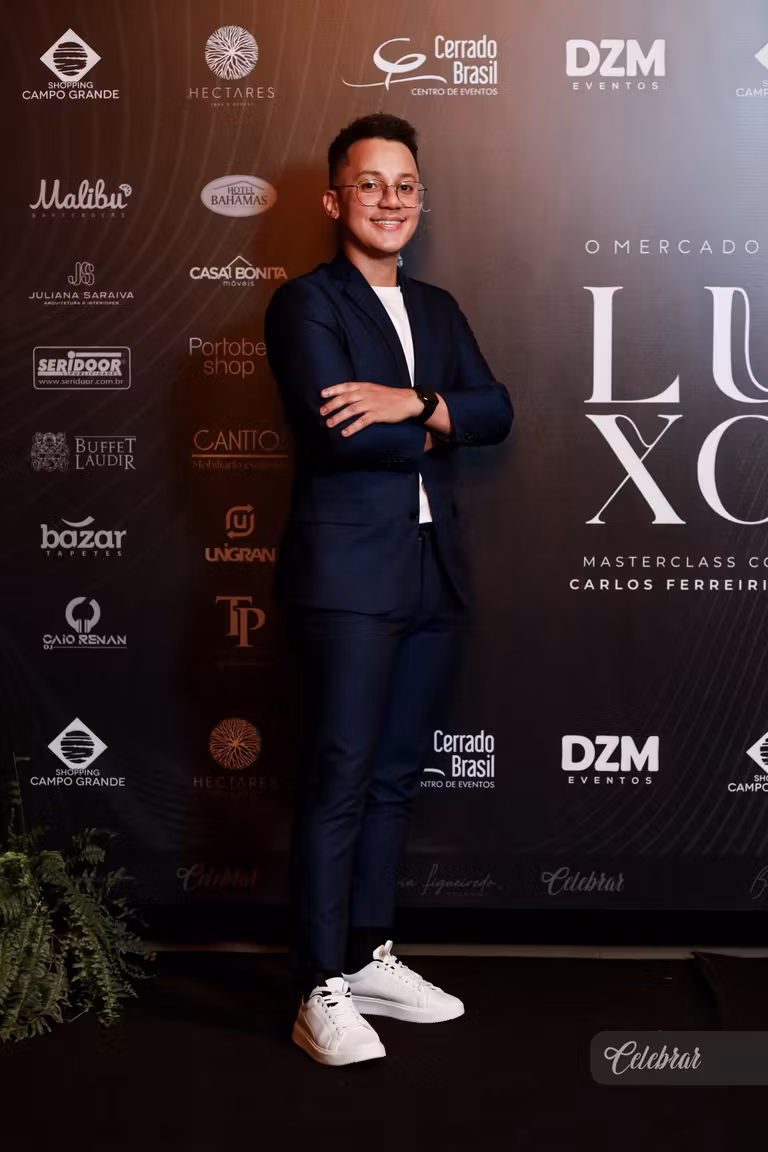 Veja mais registros da Masterclass “O Mercado de Luxo – Edição Especial Dourados”, com Carlos Ferreirinha – foto 189