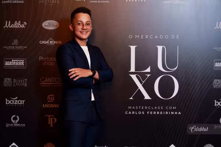 Veja mais registros da Masterclass “O Mercado de Luxo – Edição Especial Dourados”, com Carlos Ferreirinha – foto 191