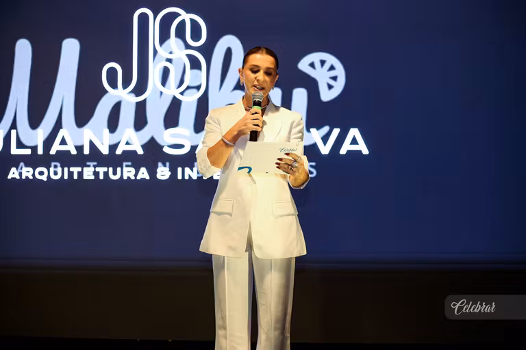 Veja mais registros da Masterclass “O Mercado de Luxo – Edição Especial Dourados”, com Carlos Ferreirinha – foto 229